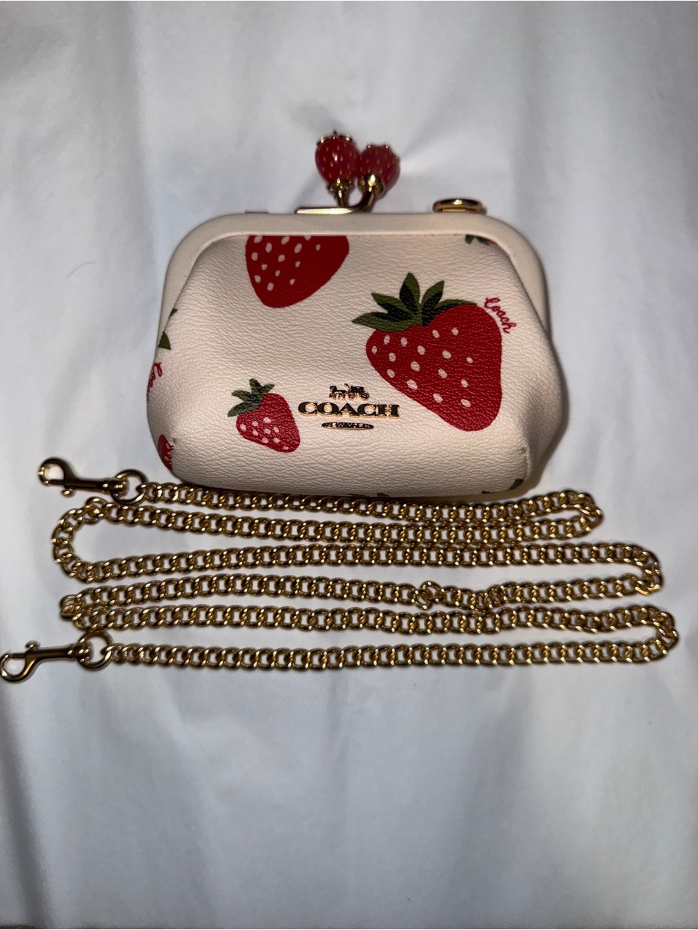 COACH Strawberry Kiss-Lock Coin Purse with Chain - Picture 4 of 6